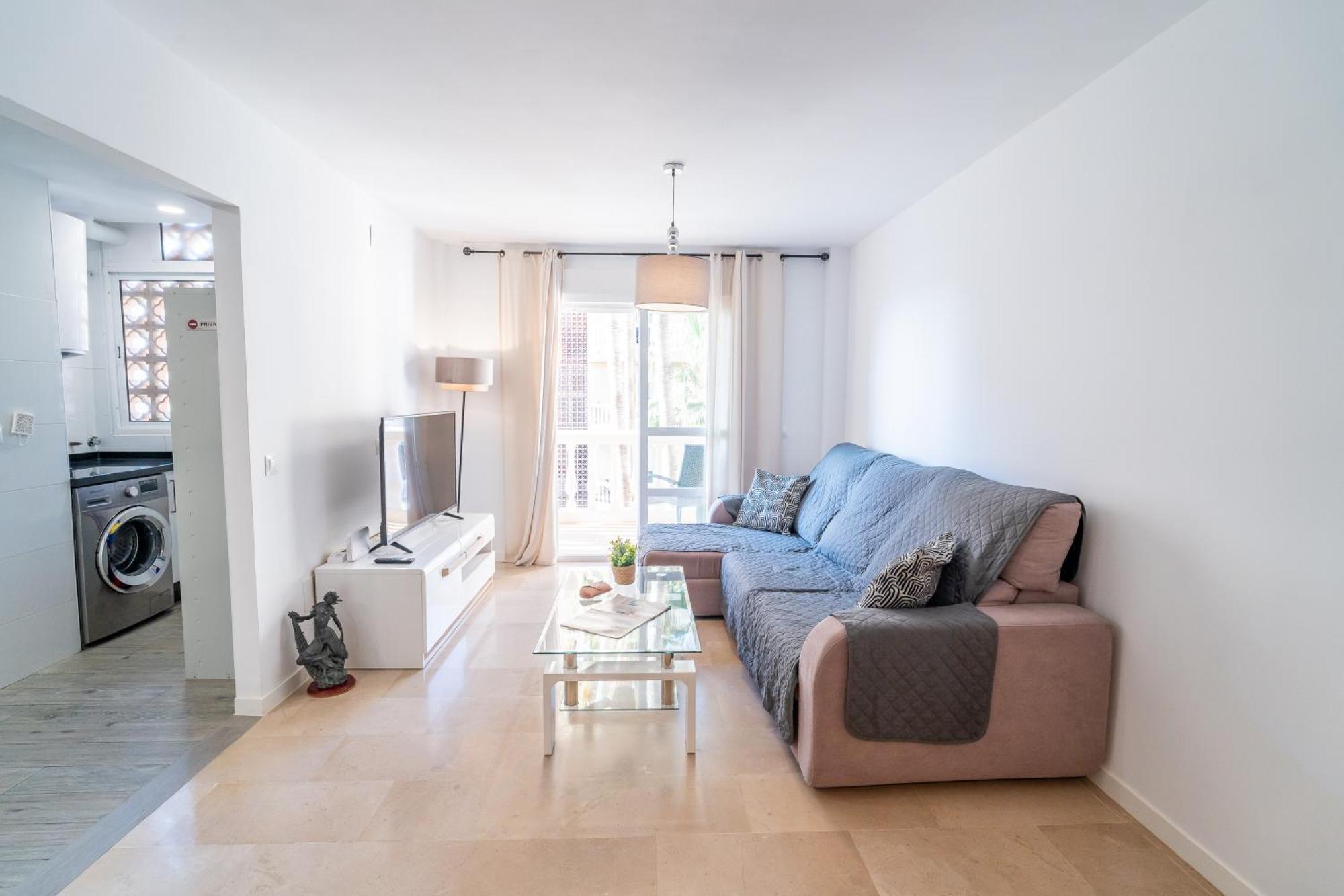 Casa Playa Guadalmar, Beautiful Apartment In Front Of The Sea, Wifi, Ac, Smart Tv, Private Parking มาลากา ภายนอก รูปภาพ
