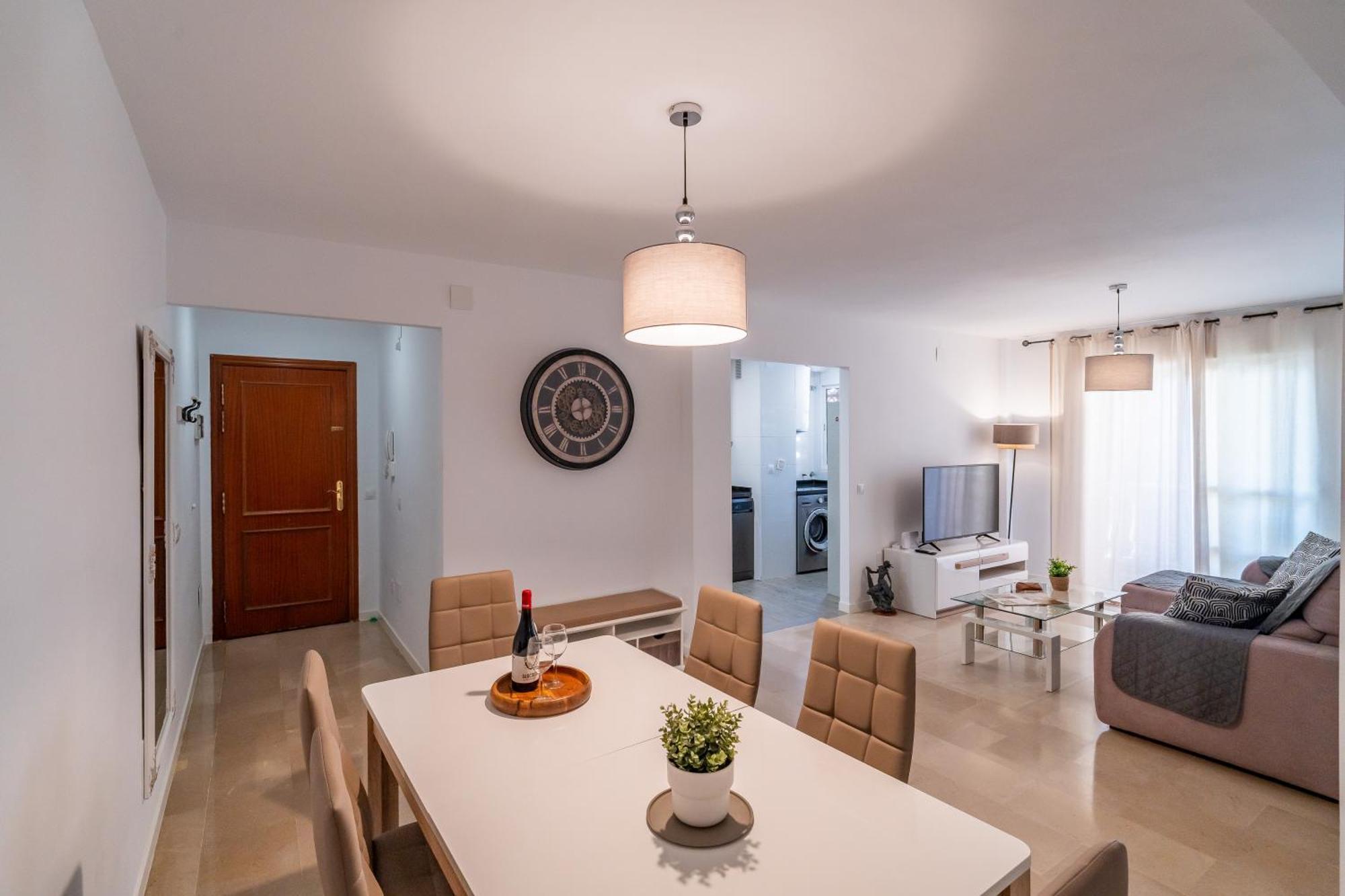 Casa Playa Guadalmar, Beautiful Apartment In Front Of The Sea, Wifi, Ac, Smart Tv, Private Parking มาลากา ภายนอก รูปภาพ